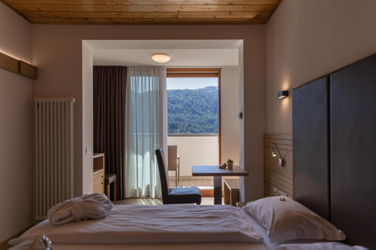 Olimpionico Hotel Castello-Molina di Fiemme Bagian luar foto