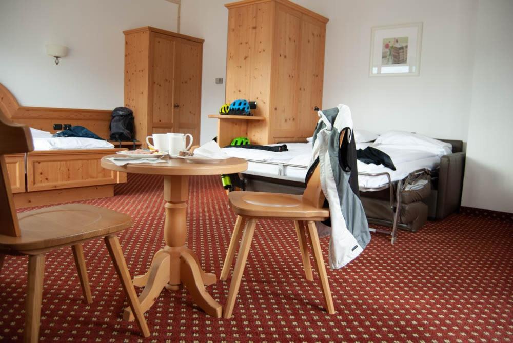 Olimpionico Hotel Castello-Molina di Fiemme Bagian luar foto